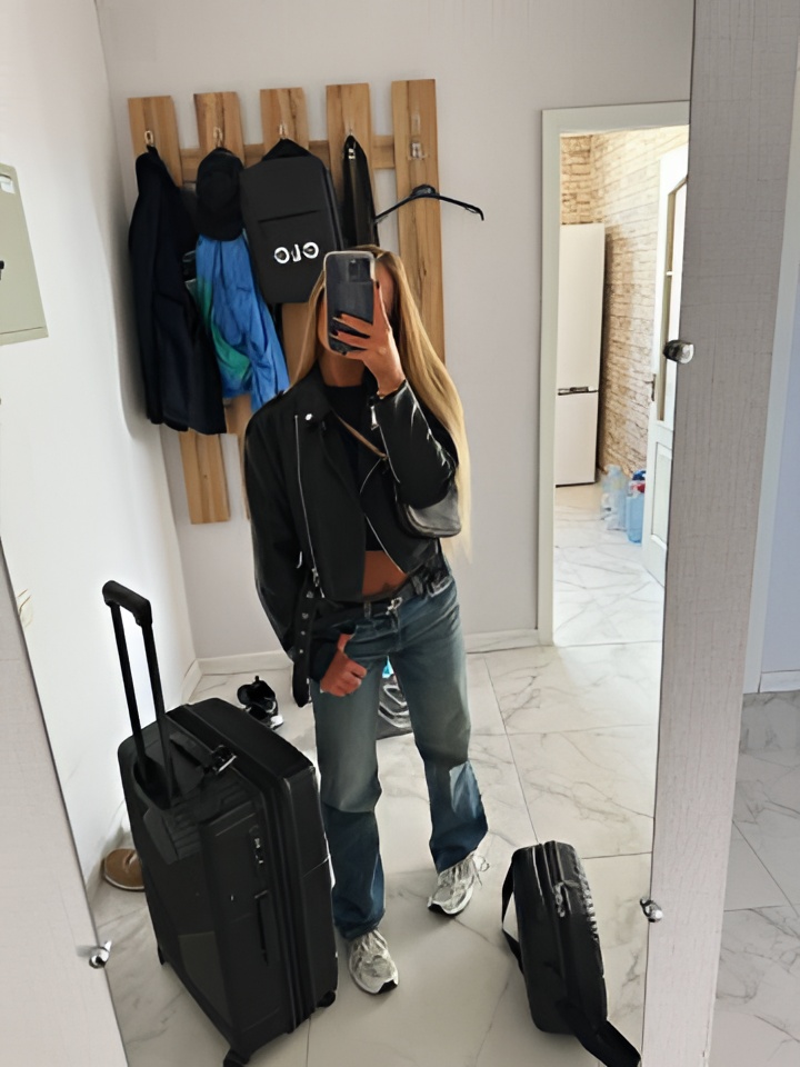 Агнесса привлекальеная девушка из Зимы цена от 2000 руб