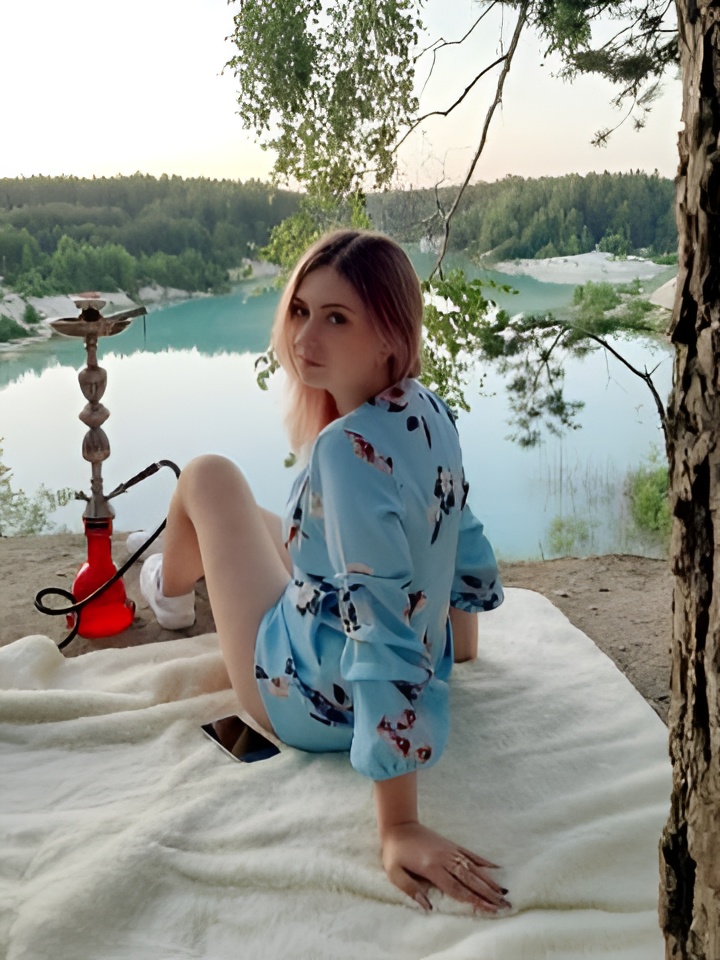 Индивидуалка Азалия, доступна для личного знакомства от 2000 руб