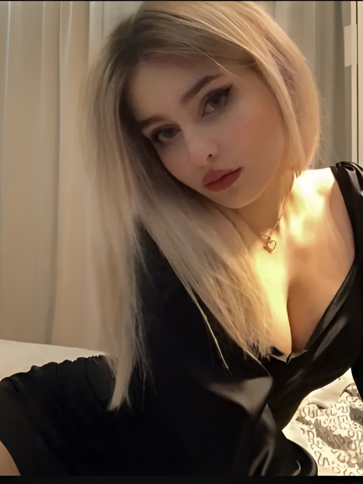 Ирина привлекальеная девушка из Зимы цена от 3000 руб