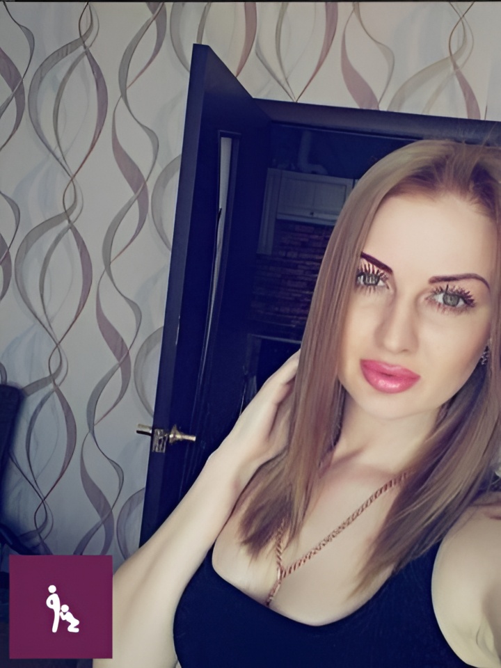 Кира привлекальеная девушка из Зимы цена от 4000 руб