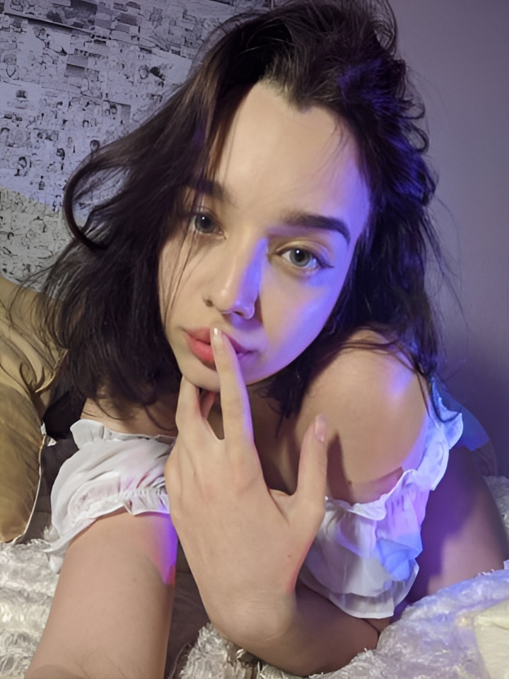 Марго привлекальеная девушка из Зимы цена от 5000 руб