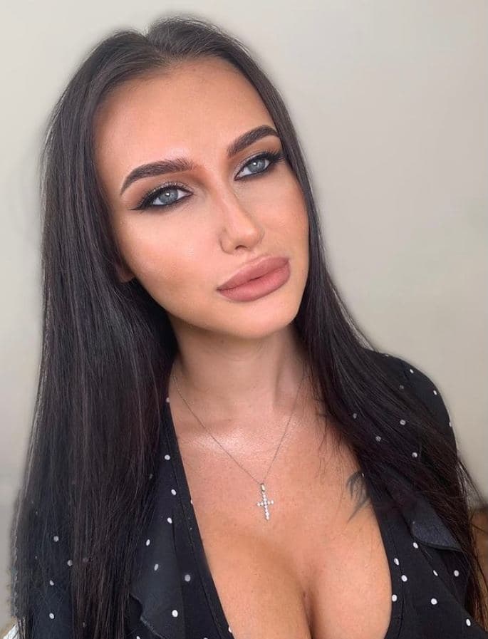 🎥 Виолетта привлекальеная девушка из Зимы цена от 4000 руб