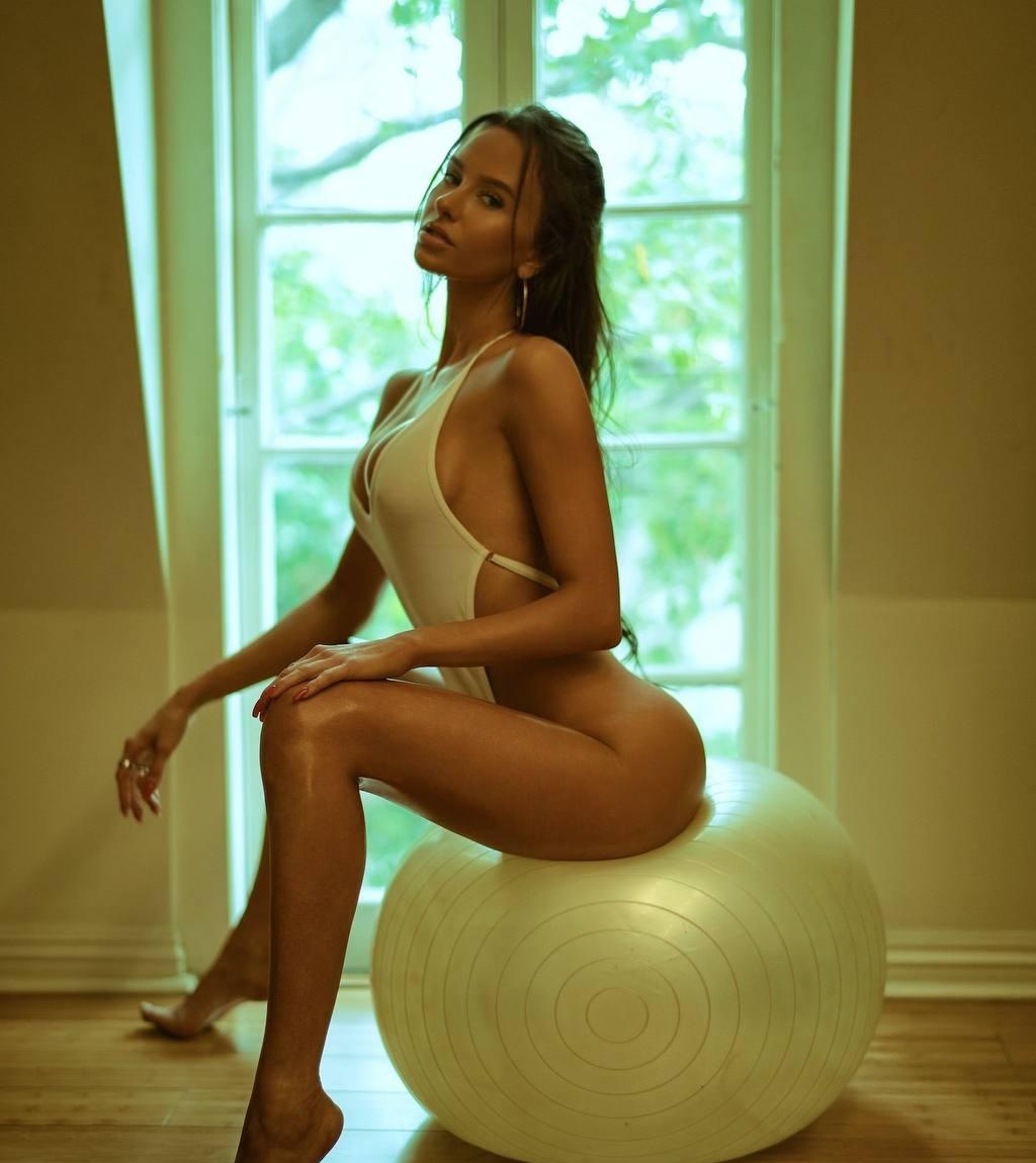 Индивидуалка Виолетта, доступна для личного знакомства от 8000 руб