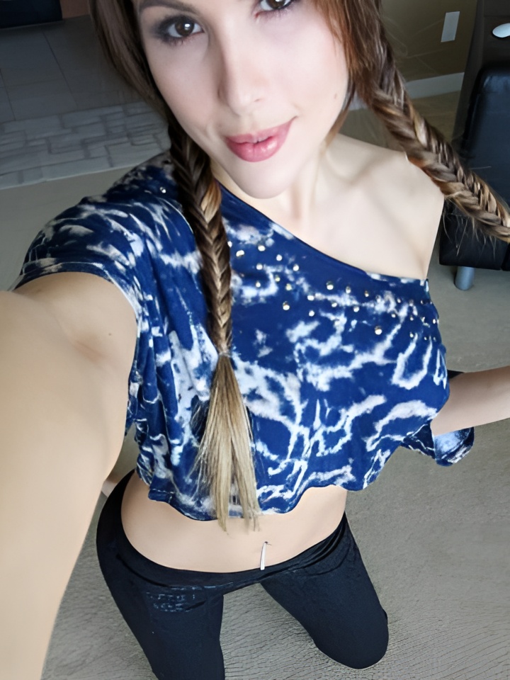 Индивидуалка Нила, доступна для личного знакомства от 10000 руб