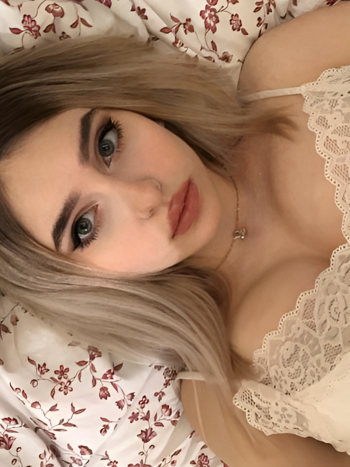 Индивидуалка Стелла, доступна для личного знакомства от 10000 руб