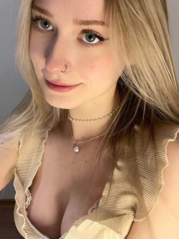 Галина привлекательная девушка из Зимы цена от 2500 руб