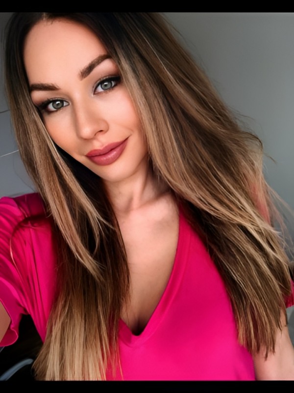 Ирина привлекательная девушка из Зимы цена от 10000 руб