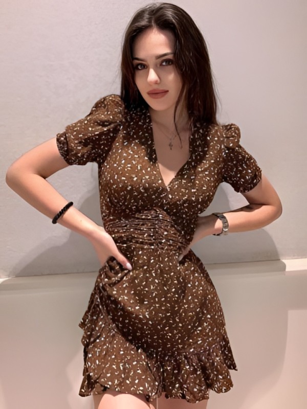 Устинья привлекательная девушка из Зимы цена от 2000 руб