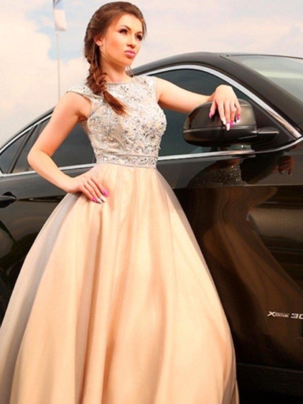 Люда привлекательная девушка из Зимы цена от 3500 руб